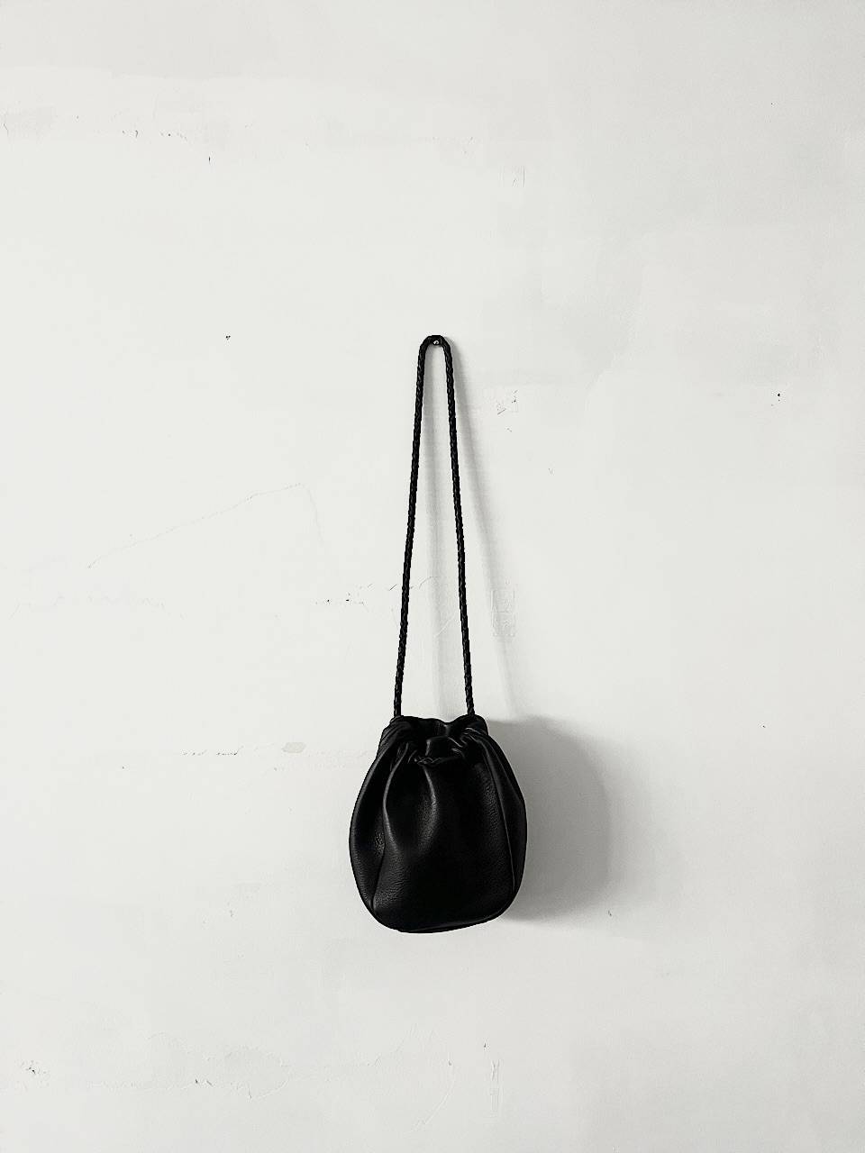 【美品】nuitomeru　巾着トートバッグ-Sサイズ　ブラック