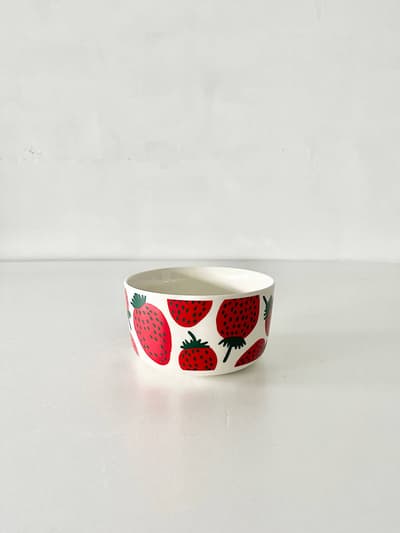【北欧】marimekko　MANSIKKA（イチゴ）　ボウル 12cm　 画像1