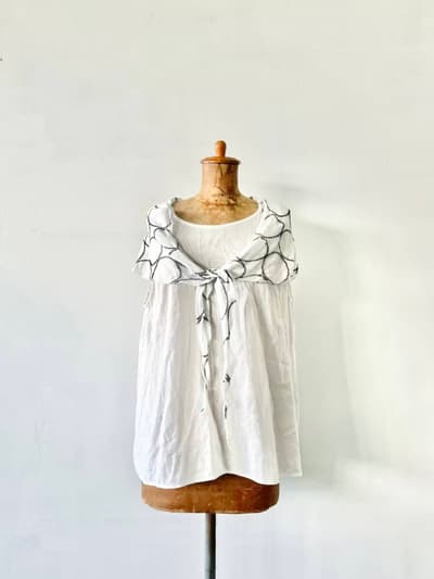 tumugu　 　リネンドット刺繍　ストールブラウス　白　サイズF 画像1