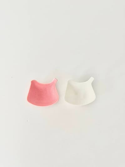 【美品】yumiko iihoshi porcelain　toriプレート　2枚セット　ピンク白 画像1