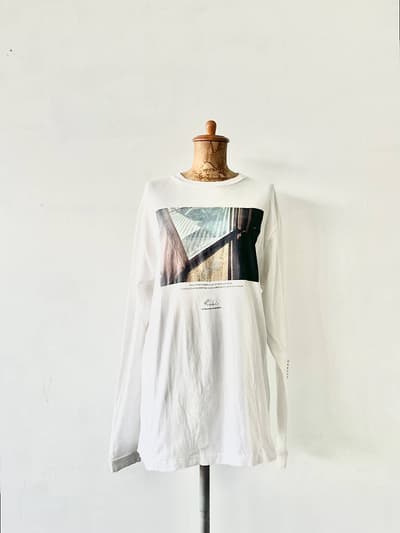 +81BRANCA　フォトプリント 長袖カットソー　サイズF　Window Photo 画像1