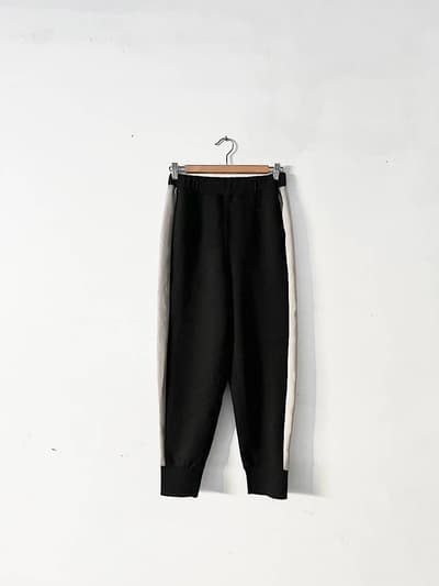 【美品】Bou Jeloud　スフレタッチジョガーパンツ　サイズ38　黒 画像1