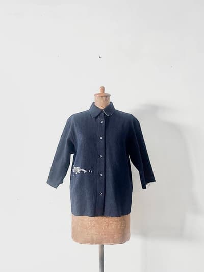 PARANOIA　ビーズ刺繍ブラウス　ウール　サイズ38 画像1
