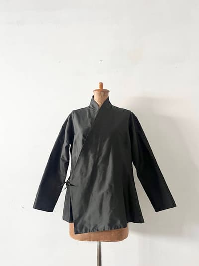 【美品】afa　シルク　羽織　ジャケット　黒　絹  画像1