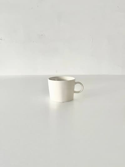 【北欧】iittala　TEEMA   ホワイト　コーヒーカップ 画像1