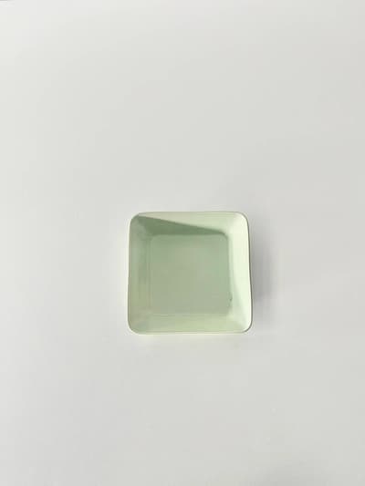 【北欧】iittala　Teema　スクエアプレート　16・16　廃番色　セラドングリーン 画像1