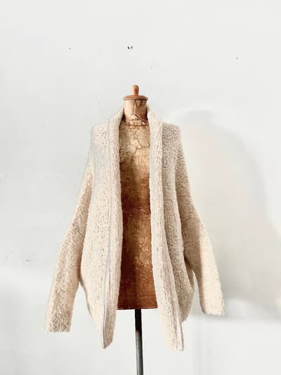 【美品】ADAWAS　アストラカンループリラックスカーディガン　ナチュラル 画像1
