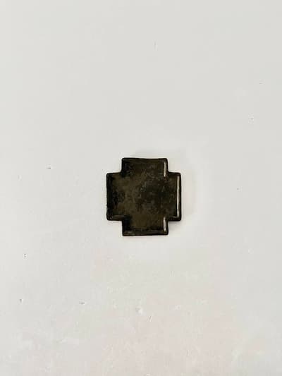 【美品】安福由美子　錆クロス平皿　① 画像1