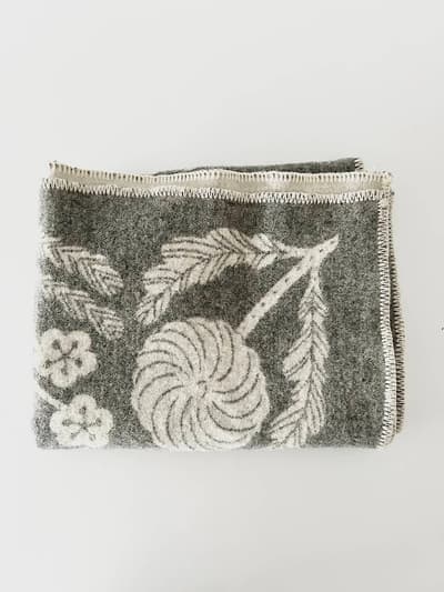 【北欧】LAPUAN KANKURIT ・ 鹿児島睦 花と蝶　VILLIKUKKIA　 画像1