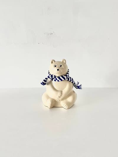 【北欧】白クマ　貯金箱　ボーダーマフラー　Polar Bear Money BOX 画像1