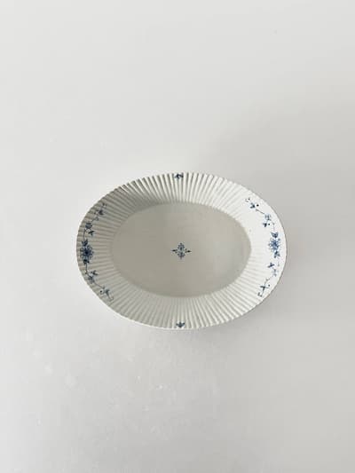【美品】大井萌子 　染付　オーバル　24cm　1 画像1