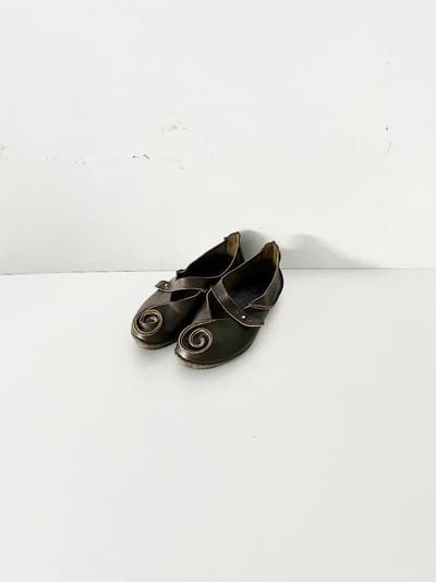 trippen　SCHNECKE ストラップレザーシューズ パンプス　ブラウン 画像1