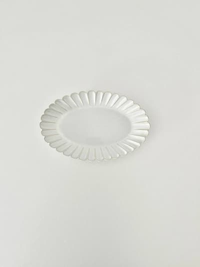 【美品】松尾直樹　乳濁釉輪花楕円　L　　1 画像1