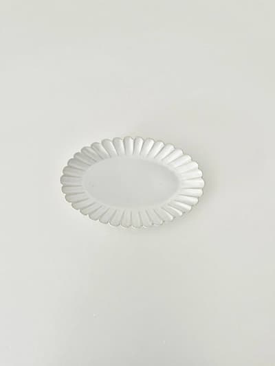 【美品】松尾直樹　乳濁釉輪花楕円　L　2　 画像1
