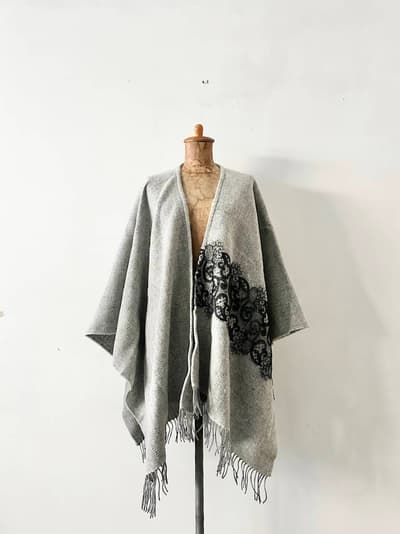 【未使用】近沢レース　　ウールショール　　サイズF 画像1