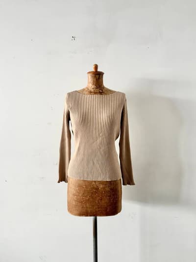 【美品】IENA　ベージュ　ニット　サイズF 画像1