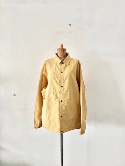 山と道　Tasian Coach Jacket　Sand Yellow　サイズXL　　 画像1