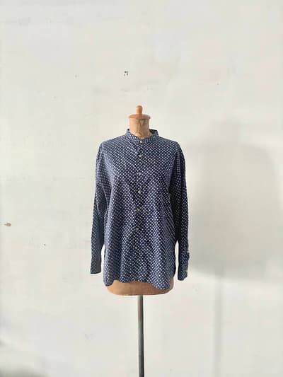 【美品】ARMEN CAMBRIC SMALL FLOWER PRINT　BANDED COLLAR SHIRT 画像1