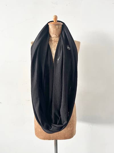 mina perhonen　cozy　choucho　スヌード黒　 画像1