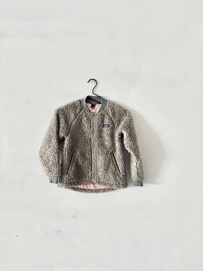 【KIDS】PATAGONIA　ガールズ・レトロX・ボマージャケット　サイズS  7-8   画像1