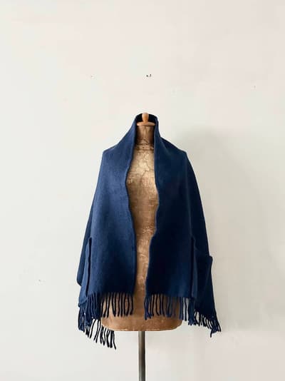 【美品】LAPUAN KANKURIT　UNI　ポケットショール　ネイビー　blueberry 画像1
