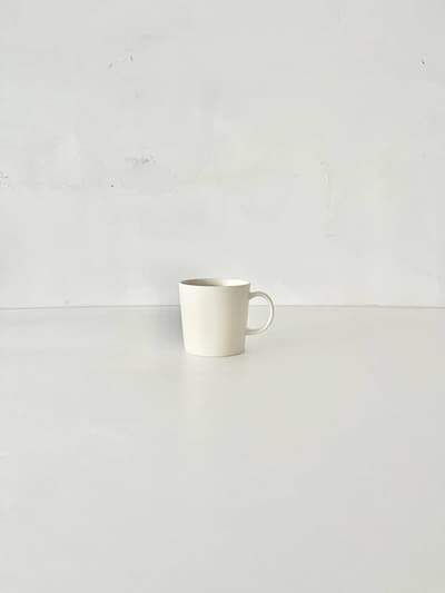 【北欧】iittala　Teema　マグ カップ　ホワイト　300ml 画像1