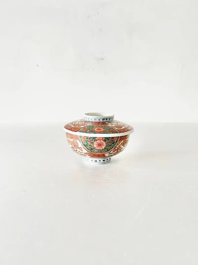 【骨董】古伊万里　蓋付き茶碗　色絵　③ 画像1