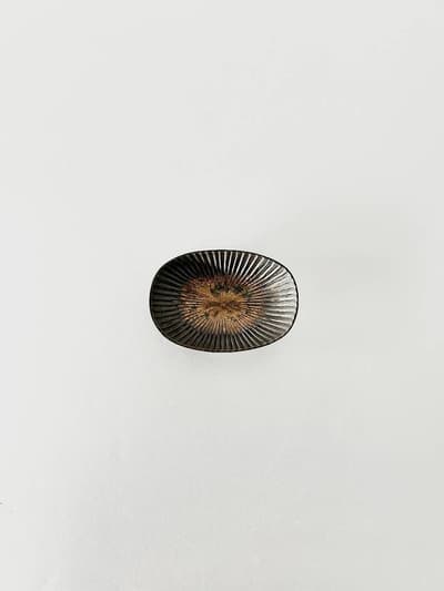 【美品】久野靖史　しのぎ楕円皿　黒　16cm　② 画像1