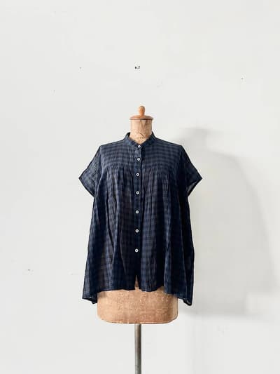 【美品】SOIL　コットン ギンガムチェック バンドカラー フレンチスリーブ シャツ　サイズ１　紺黒 画像1