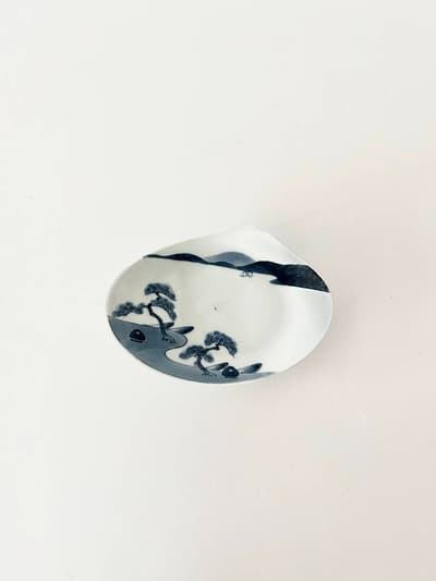 【骨董】古伊万里　山水図　変形皿　⑤ 画像1
