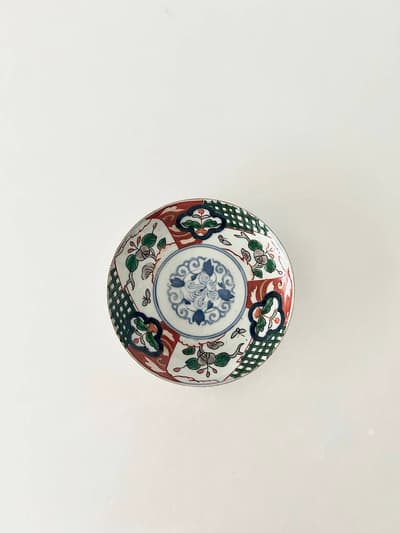 【骨董】古伊万里　色絵　皿　　5.5寸皿　① 画像1