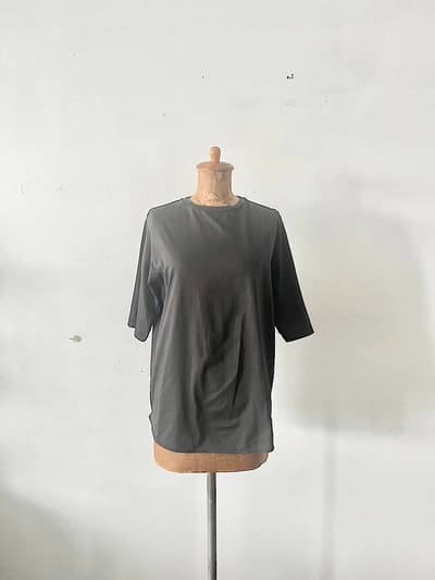 【美品】le vent souffle　Tシャツ　濃チャコールグレー  画像1