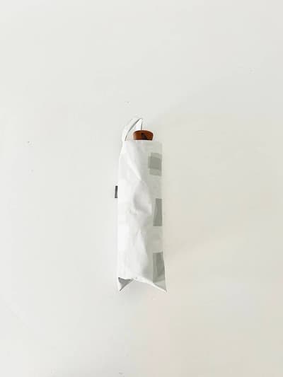 sun barrier 100　CUBE　完全遮光日傘　3段折 画像1