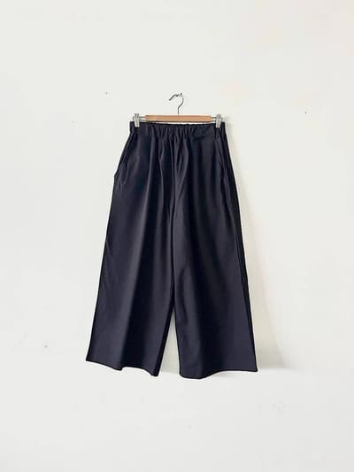 harmonie　エクスクルーシブツイル ワイドパンツ　ダークネイビー 画像1