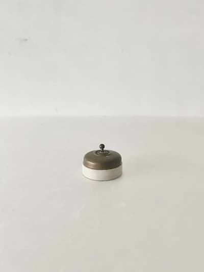 【ヴィンテージ】トグルスイッチ　陶器　真鍮 画像1