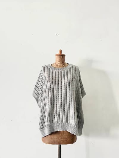 【美品】mizuiro ind　ワイドケーププルオーバーニットベスト 画像1