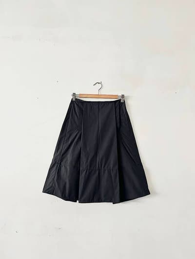 【未使用】MARNI　コットン タック フレアスカート サイズ38 画像1