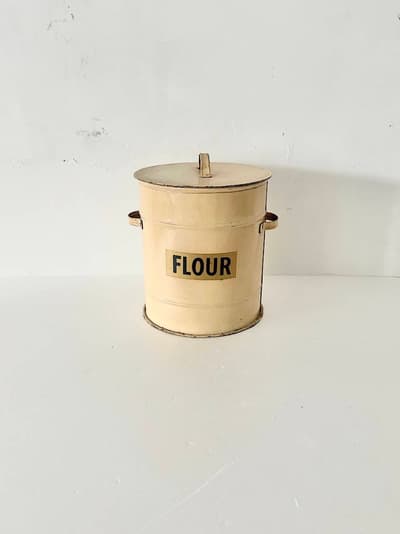 【アンティーク】FLOUR　フラワー缶 画像1