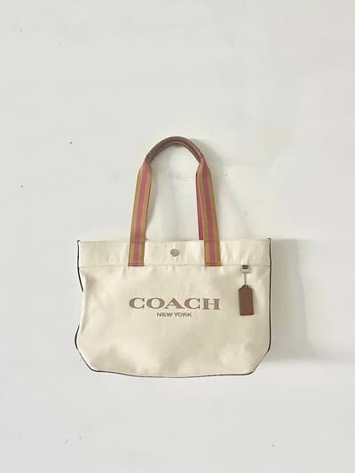 COACH 　キャンバスレザートートバッグ　ナチュラル　マルチ　 画像1