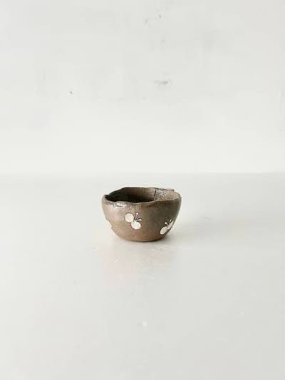 【美品】中村佳菜子　カップ　2 画像1