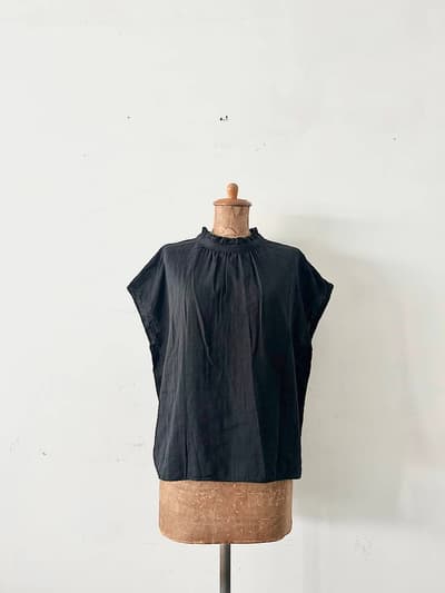 ina　 衿 フリル ギャザー 2WAY フレンチ ブラウス 画像1