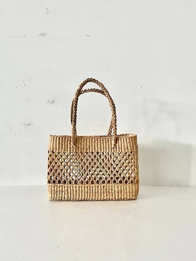 【美品】ウォーターヒヤシンス　かごバッグ　透かし編み　 画像1