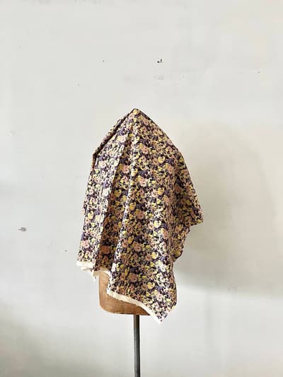【美品】LIBERTY　ファブリック　布　タナローン生地　花柄 画像1