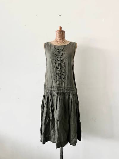 nesessaire　カットワークリネン刺繍ワンピース　サイズF　 画像1