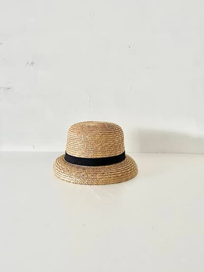 【美品】CLASKA　麦わら帽子　黒リボン　 画像1