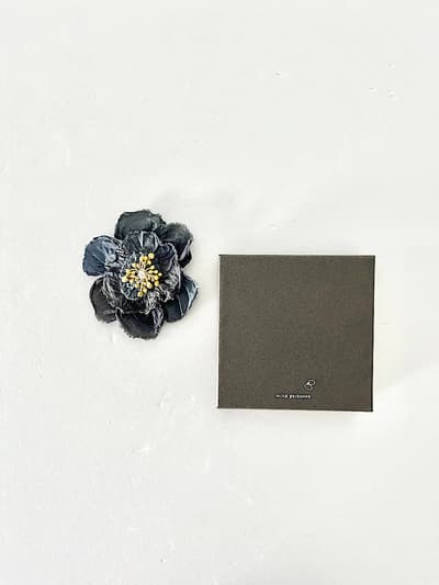 【美品】mina perhonen　windy field　コサージュ　 画像1