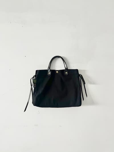 【美品】IL BISONTE　キャンバストートバッグ　黒　 画像1