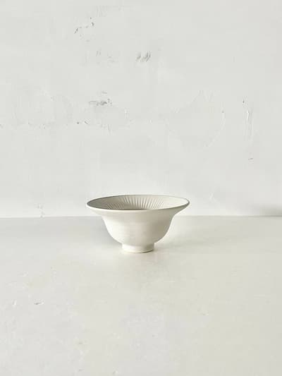 【美品】音喜多美歩　紬器 tumugi　リムボウル　ホワイト　1 画像1
