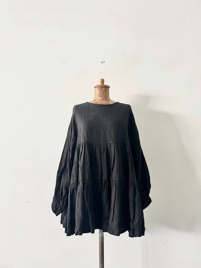 【美品】ma liberte by ito　リネンギャザーブラウス　黒 画像1