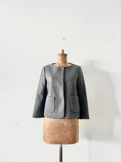【美品】Anatelier　フェイクパールウールジャケット　サイズ38 画像1